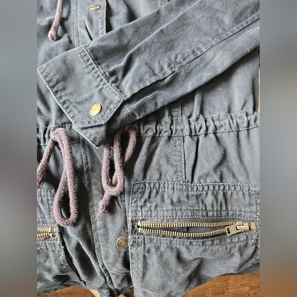 Hollister Navy Hooded Women's Utility Jacket Size L - Picture 4 of 9